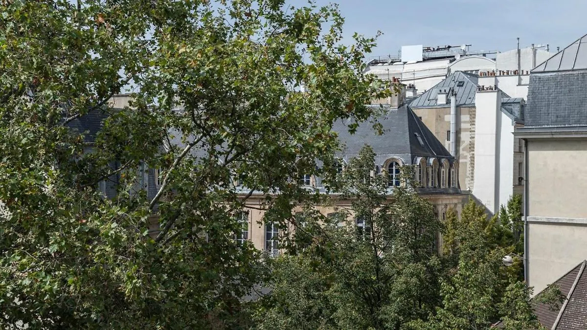 Spacieux Au Coeur Du Marais | 4 Personnes Paris Apartment